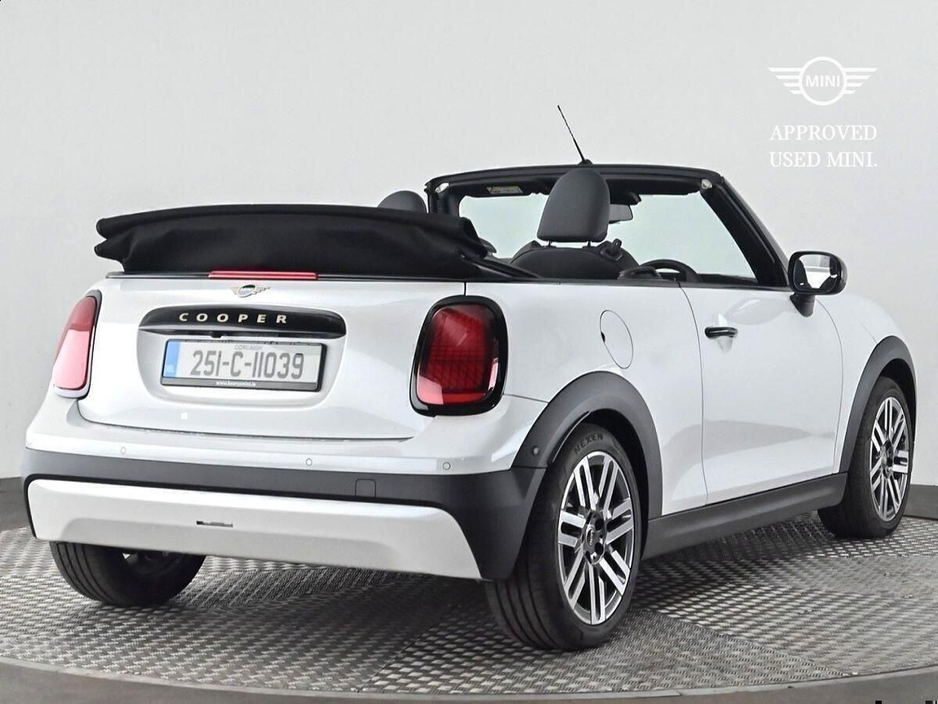 2025 MINI Hatch 2L Petrol For Sale Images