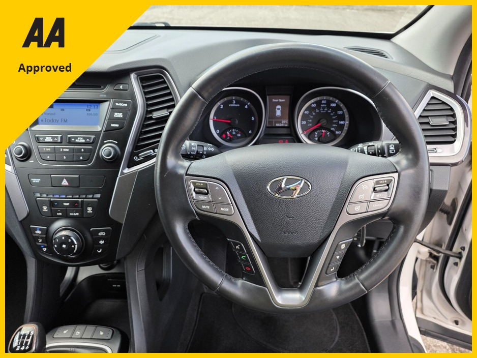 2014 Hyundai Santa Fe 2.2L Diesel For Sale Images