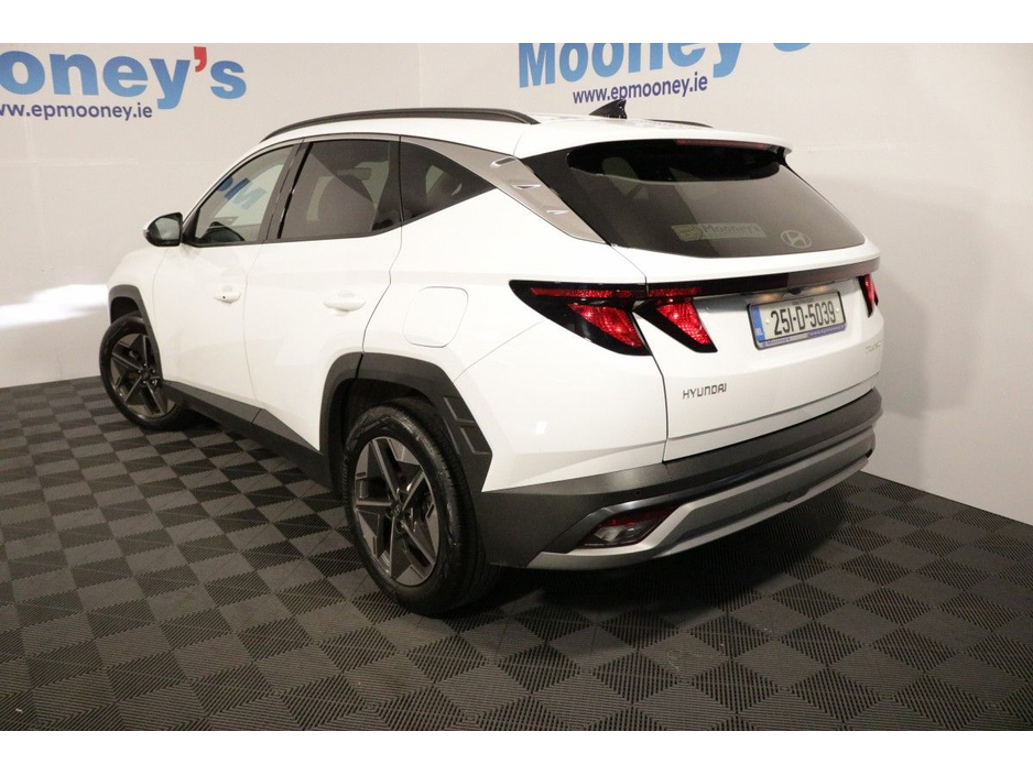 Hyundai Tucson Executive Ex Demo 1.6l Diesel SUV - 4.9% APR Finance Rate - No Deposit - PCP & HP Available — thumbnail 5