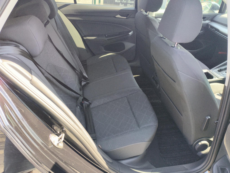 2023 Volkswagen Golf 1L Petrol For Sale Images