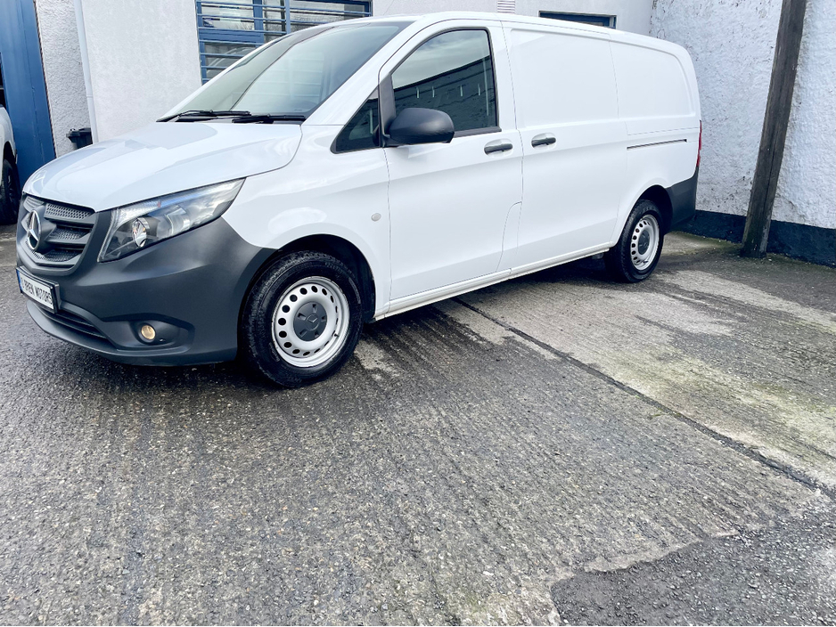 2023 Mercedes-Benz Vito 2L Diesel For Sale Images