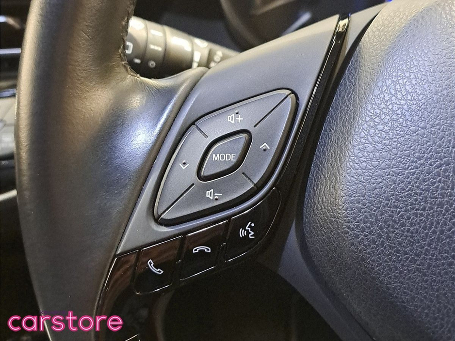 Toyota C-HR 1.8 hybrid — thumbnail 14