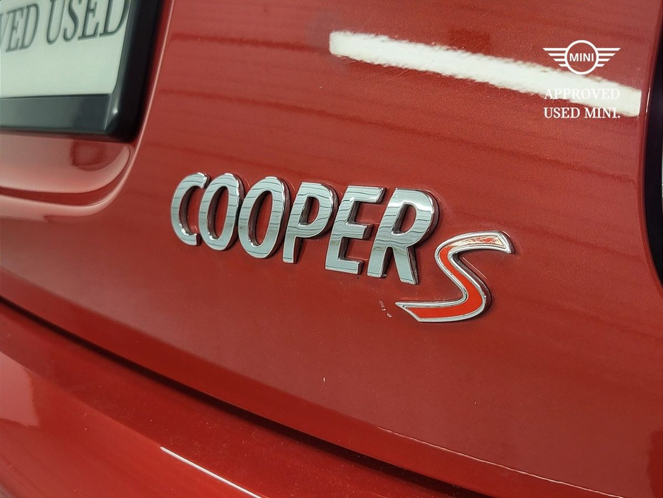 2019 MINI Hatch 2L Petrol For Sale Images