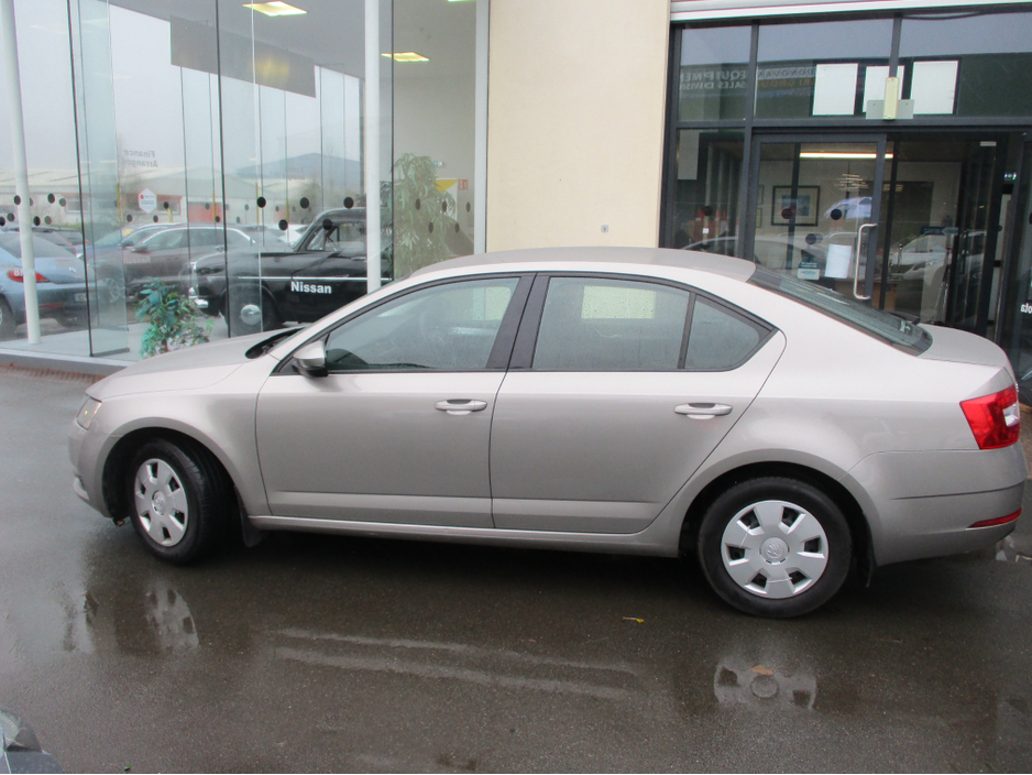 2018 Skoda Octavia 1L Petrol For Sale Images