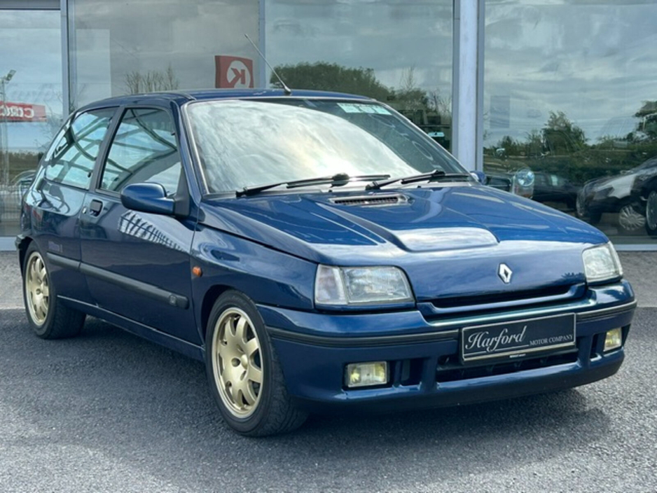 1995 Renault Clio 2L Petrol For Sale Images