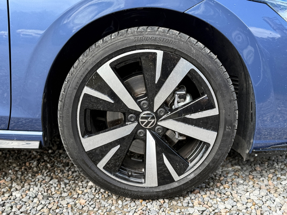 2024 Volkswagen Golf 1.5L Petrol Plug-in Hybrid For Sale Images