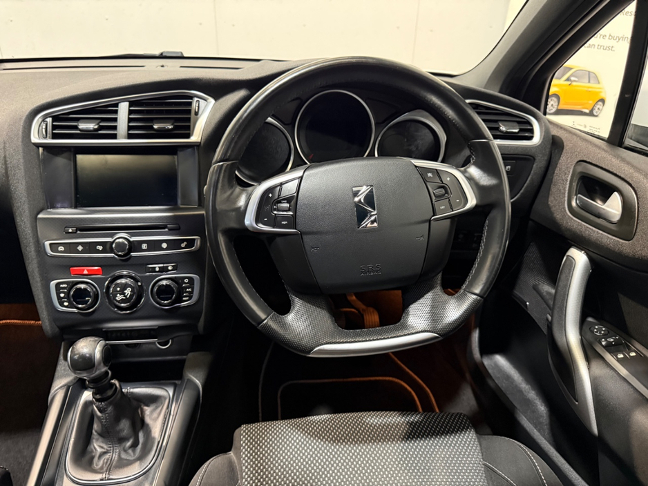 DS Automobiles DS 4 1.2 PURETECH 130 ELEGANCE — thumbnail 28