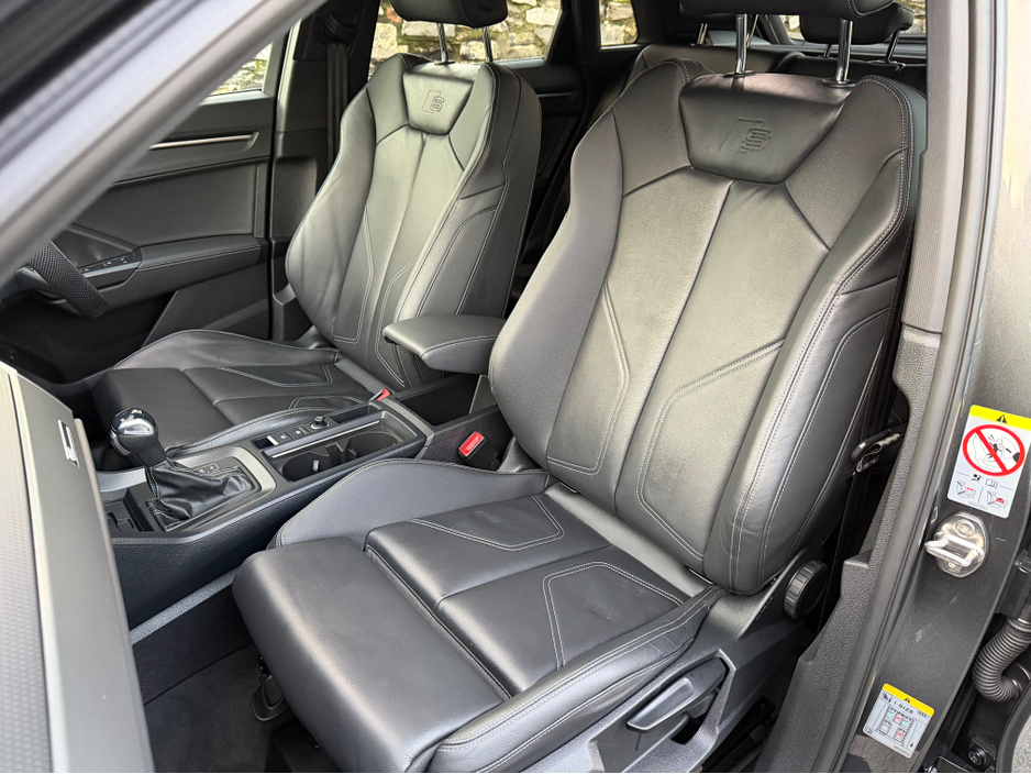 2024 Audi Q3 1.4L Petrol Plug-in Hybrid For Sale Images