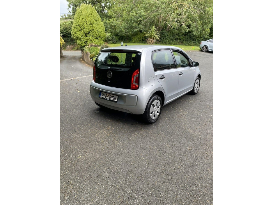 Volkswagen up! TAKE 1.0 MANUAL 5SPEED 75HP 5DR — thumbnail 9