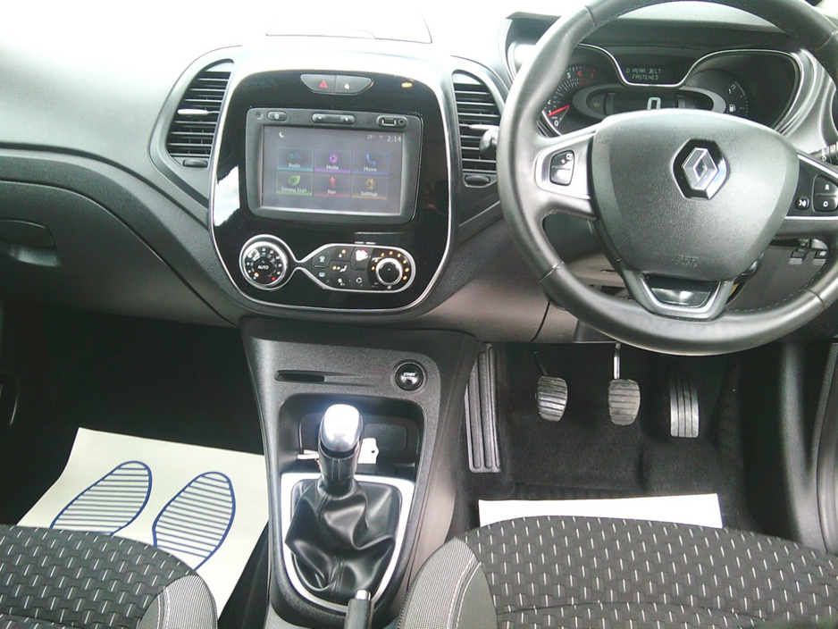 2018 Renault Captur 0.9L Petrol For Sale Images