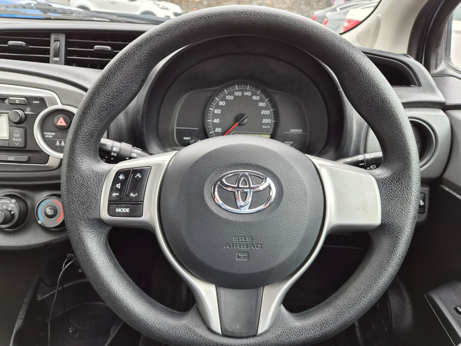 2011 Toyota Yaris 1L Petrol For Sale Images