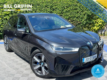 BMW iX XDRIVE40 M-SPORT 76.6KWH AUTO // PANORAMIC SUNROOF // VIRTUAL COCKPIT // HARMAN/KARDON