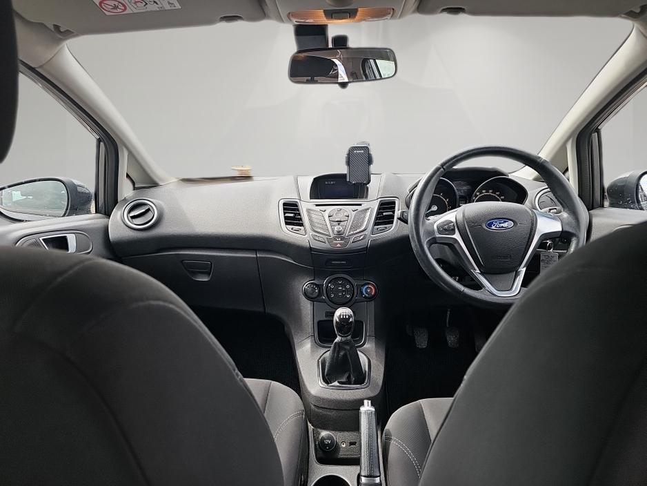 Ford Fiesta ZETEC 1.25 60PS M5 5DR MCA 4DR — thumbnail 9