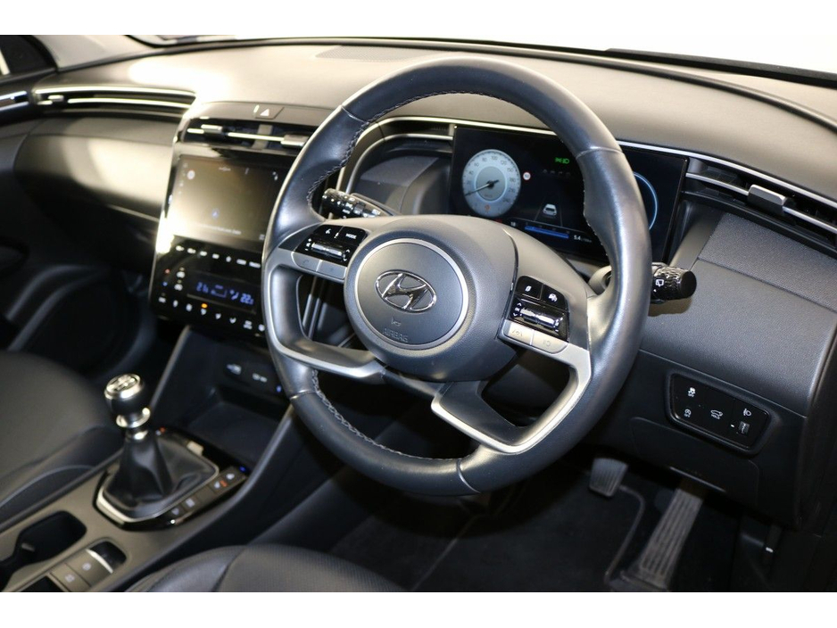 Hyundai Tucson Executive Plus Diesel 1.6L SUV - Avail of 4.9% APR Finance - Very Well-Kept, One Previous Owner and Mooney - — thumbnail 18