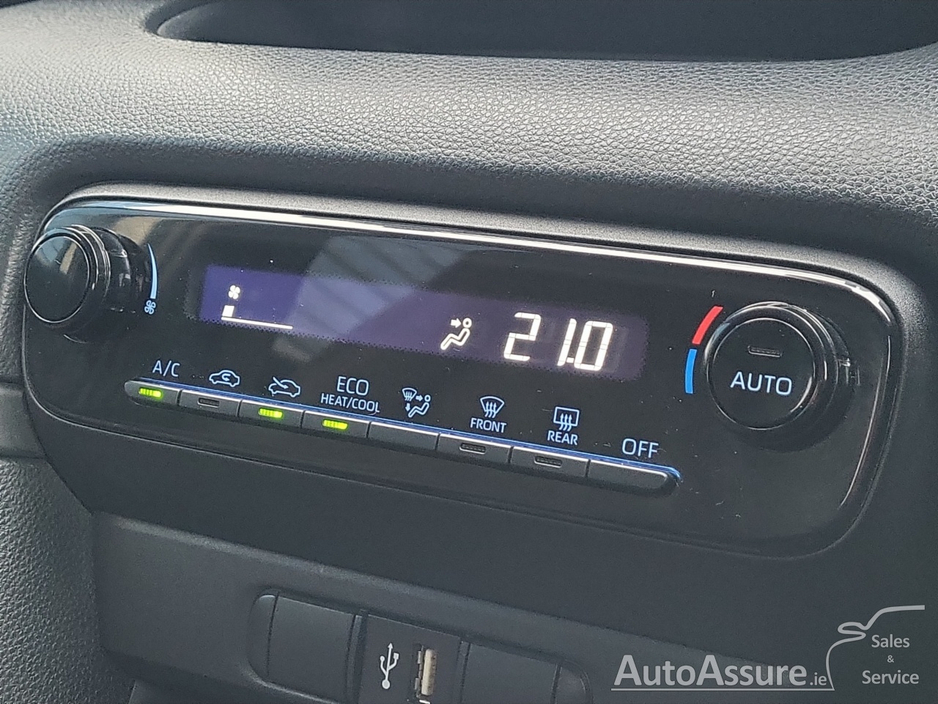 2022 Toyota Yaris 1.5L Hybrid For Sale Images