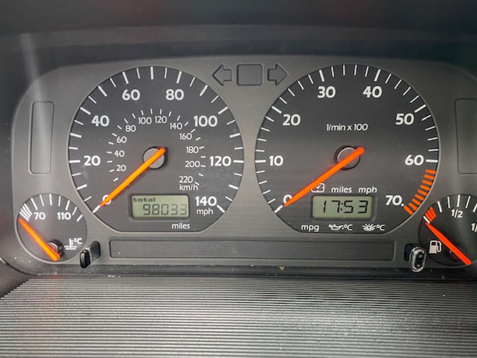 2001 Volkswagen Golf 2L Petrol For Sale Images