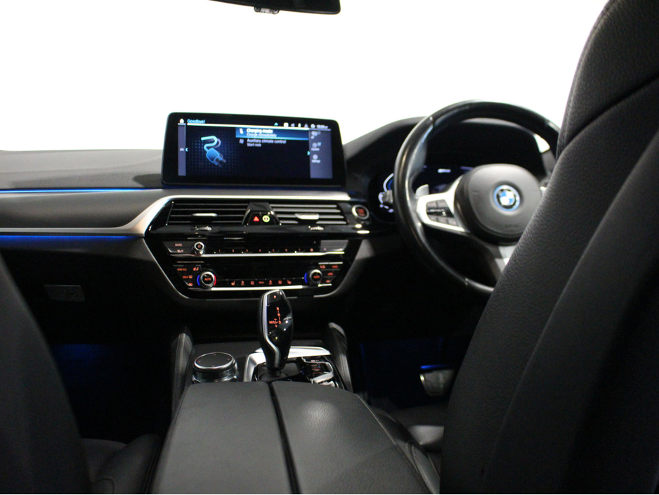 2022 BMW 5 Series 2L Hybrid For Sale Images