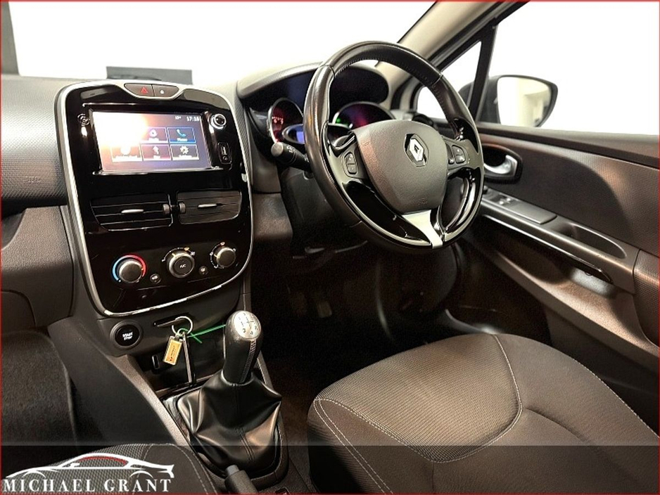 2014 Renault Clio 1.1L Petrol For Sale Images