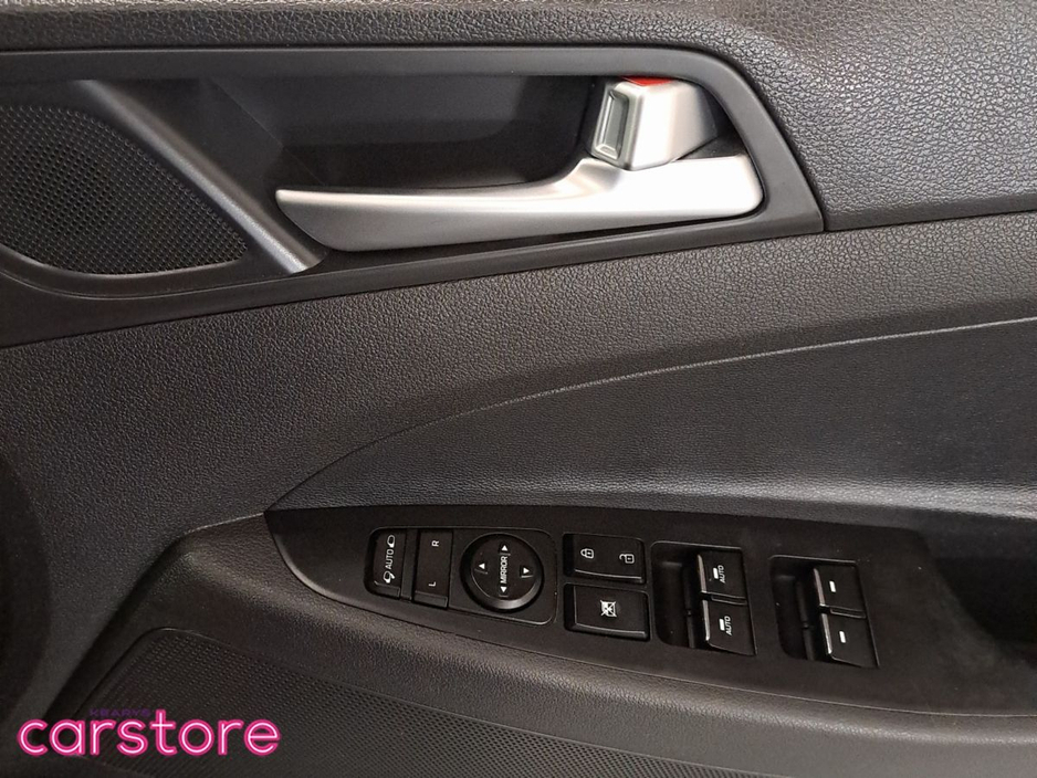 Hyundai Tucson 2WD Executive Petrol — thumbnail 18