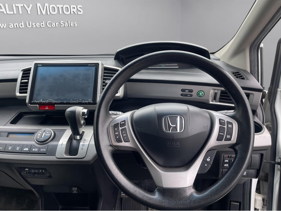 Honda Freed 2013 HONDA FREED HYBRID (S186) — thumbnail 13