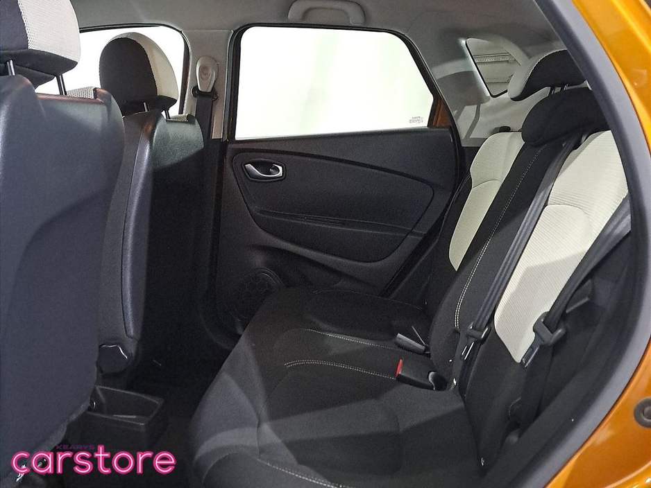 Renault Captur 1.5 dCi 90 ICONIC — thumbnail 10