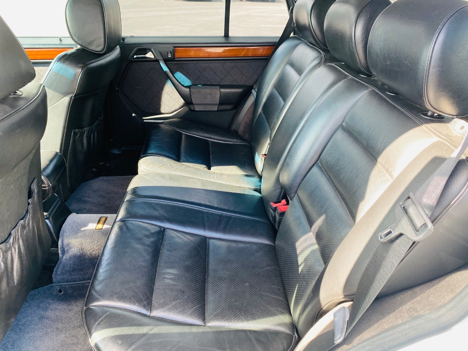1995 Mercedes-Benz E Class 2.8L Petrol For Sale Images