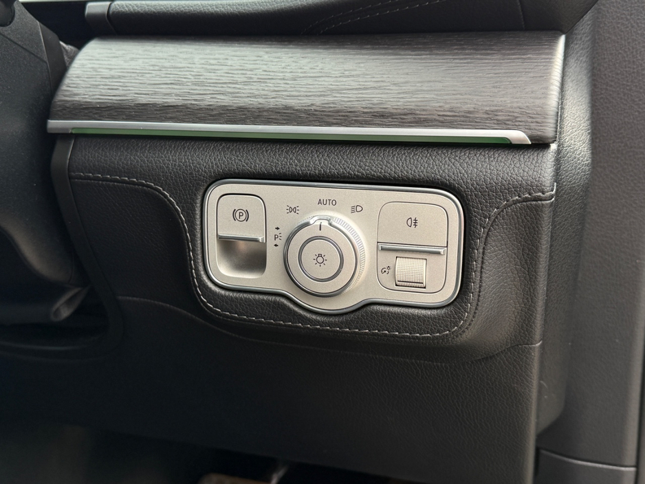 2022 Mercedes-Benz GLE Class 2L Diesel Plug-in Hybrid For Sale Images