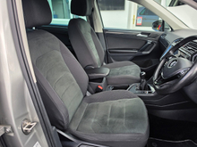 2020 Volkswagen Tiguan 2L Diesel For Sale Images