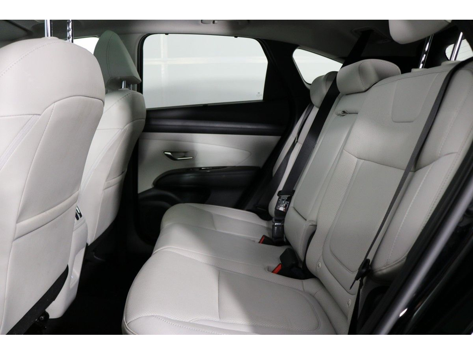 Hyundai Tucson PHEV Platinum Ex Demo - 1.6L petrol Automatic SUV — thumbnail 11