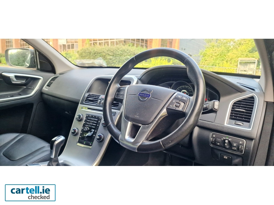 2017 Volvo XC60 2L Diesel For Sale Images