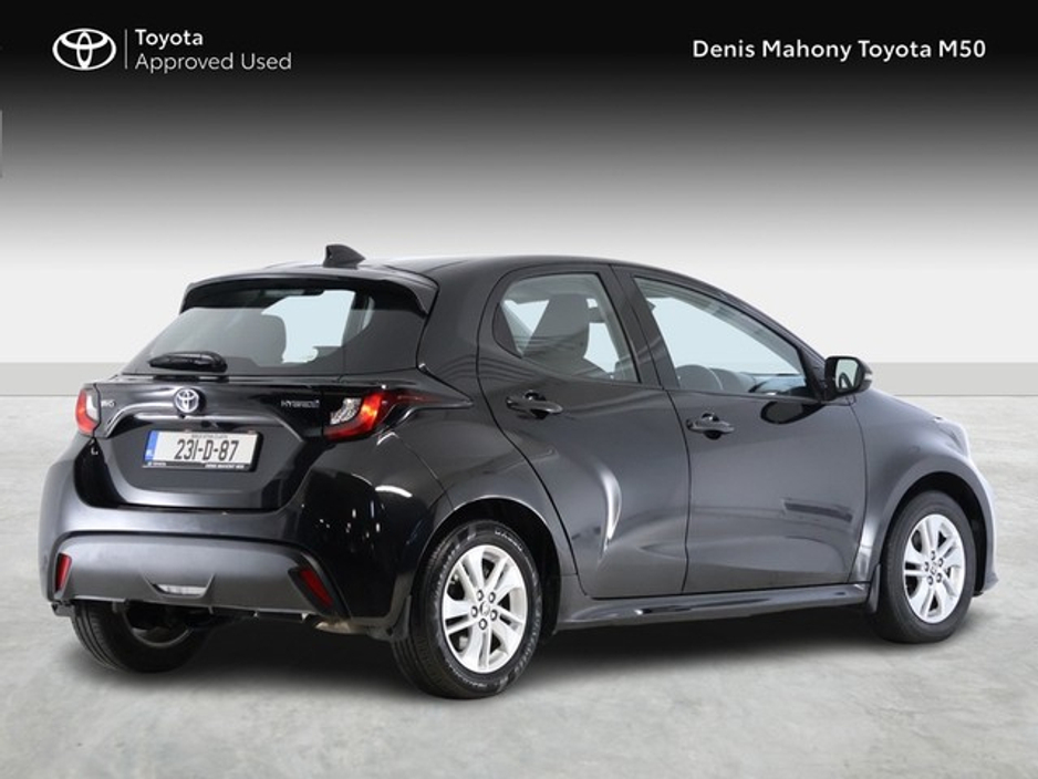 Toyota Yaris Luna Hybrid — thumbnail 2