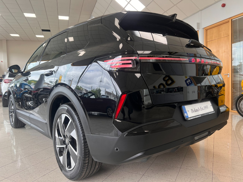 2025 Opel Grandland 1.2L Petrol Hybrid For Sale Images