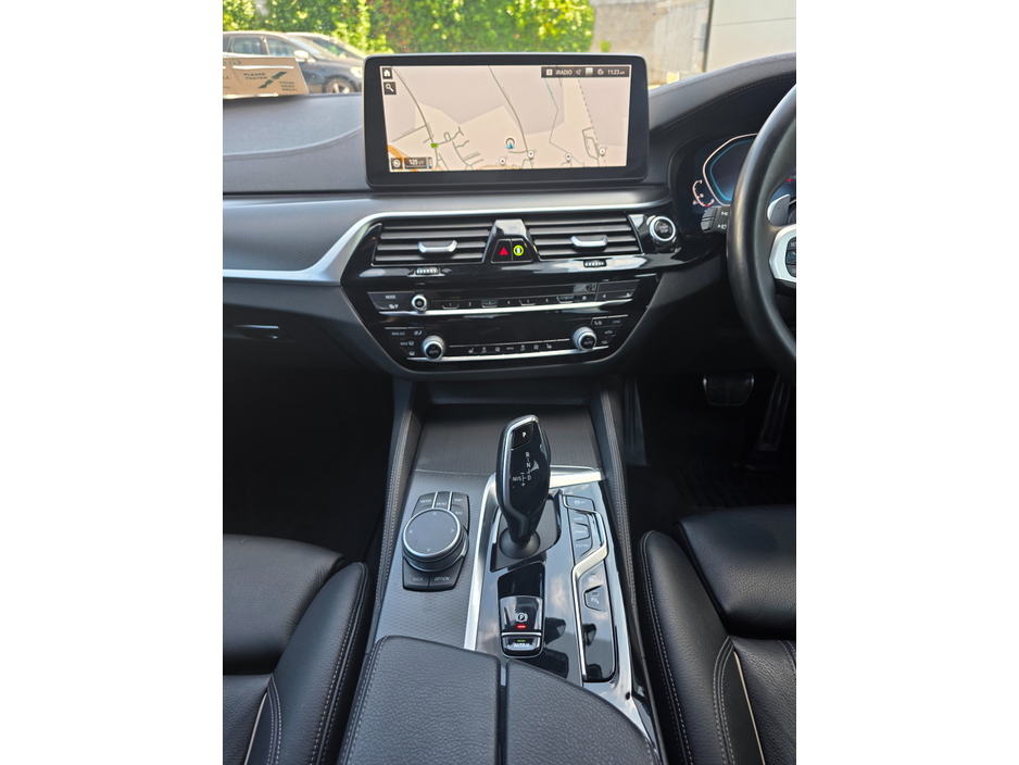 2022 BMW 5 Series 2L Petrol Plug-in Hybrid For Sale Images