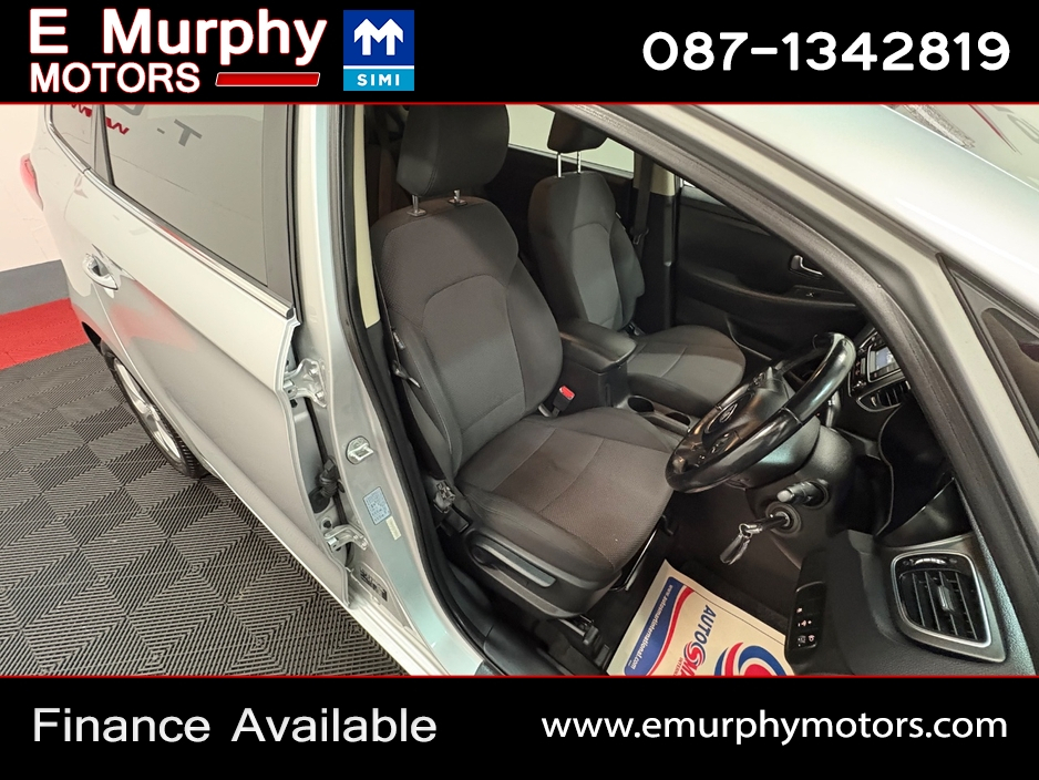 2015 Kia Carens 1.7L Diesel For Sale Images