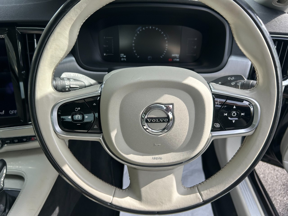 2017 Volvo S90 2L Diesel For Sale Images