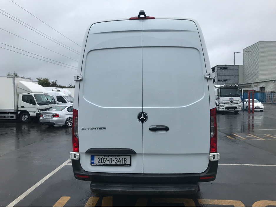 2020 Mercedes-Benz Sprinter 2.1L Diesel For Sale Images