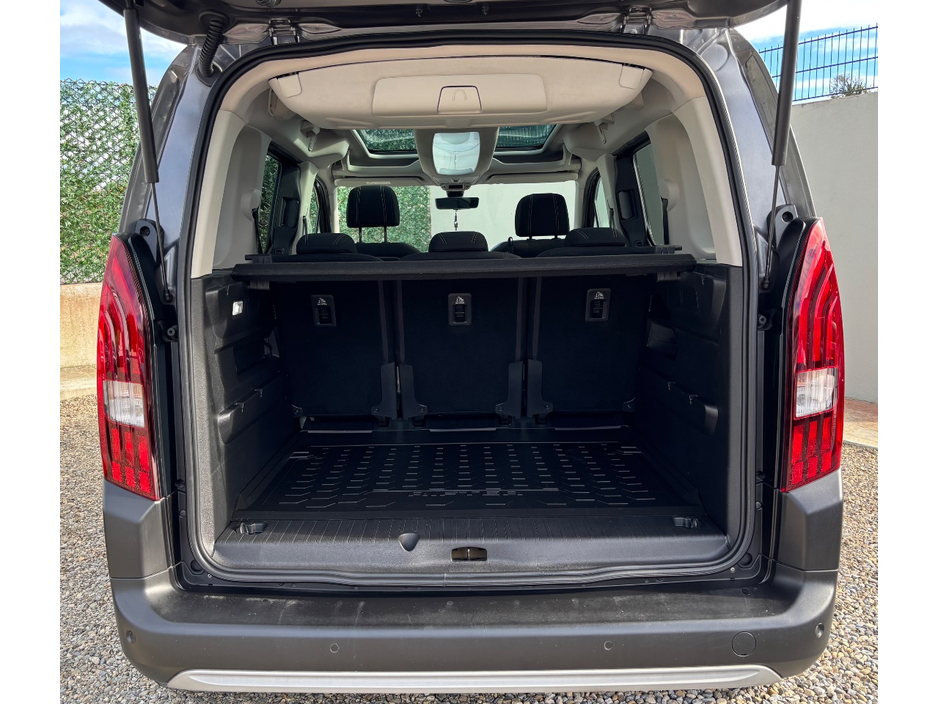 2020 Peugeot Rifter 1.5L Diesel For Sale Images