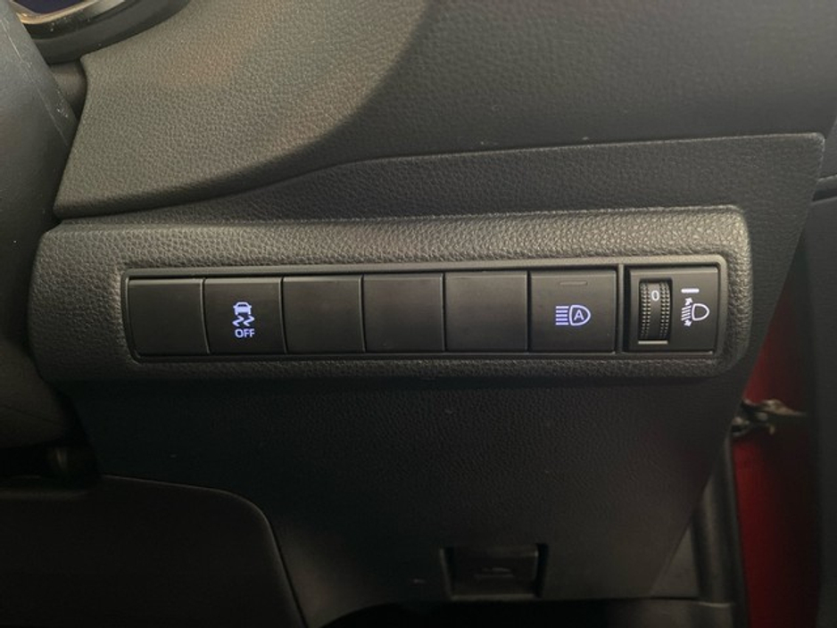 Toyota Corolla Luna Sport Hybrid Hatchback — thumbnail 19