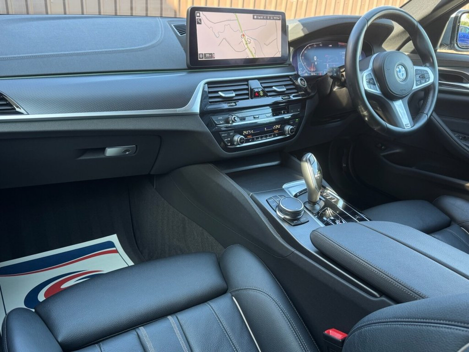 2023 BMW 5 Series 2L Diesel Hybrid For Sale Images