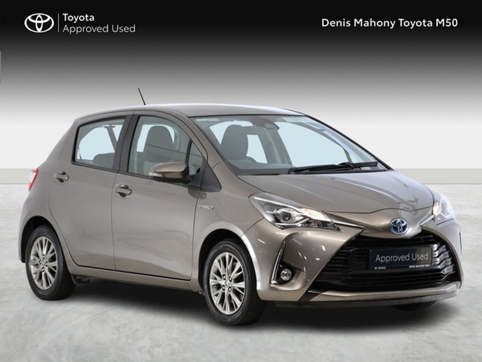 Toyota Yaris Luna Hybrid