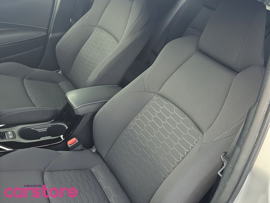 Toyota Corolla Sports Hybrid G — thumbnail 16