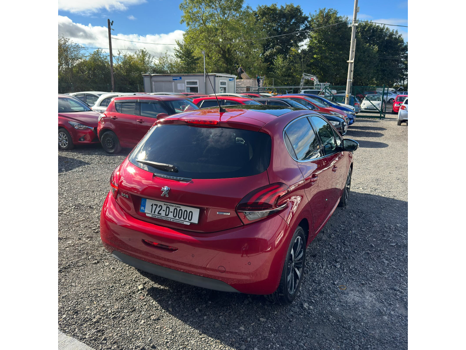 Peugeot 208 — thumbnail 6