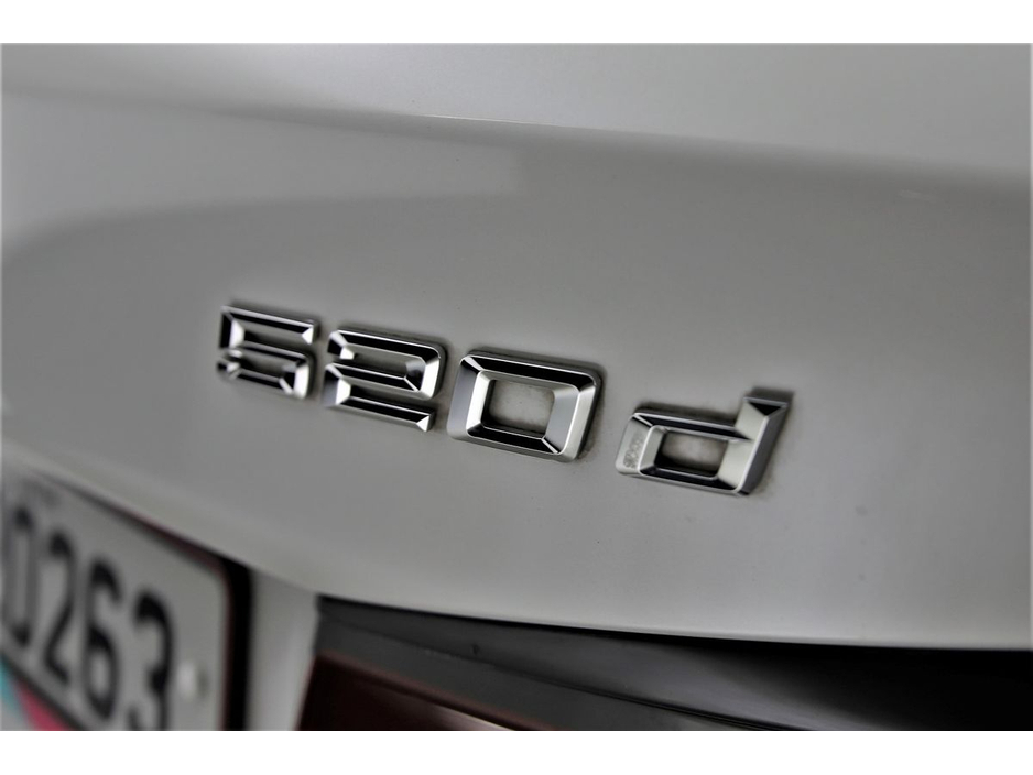BMW 5 Series 520D SE *BEIGE LEATHER* — thumbnail 23