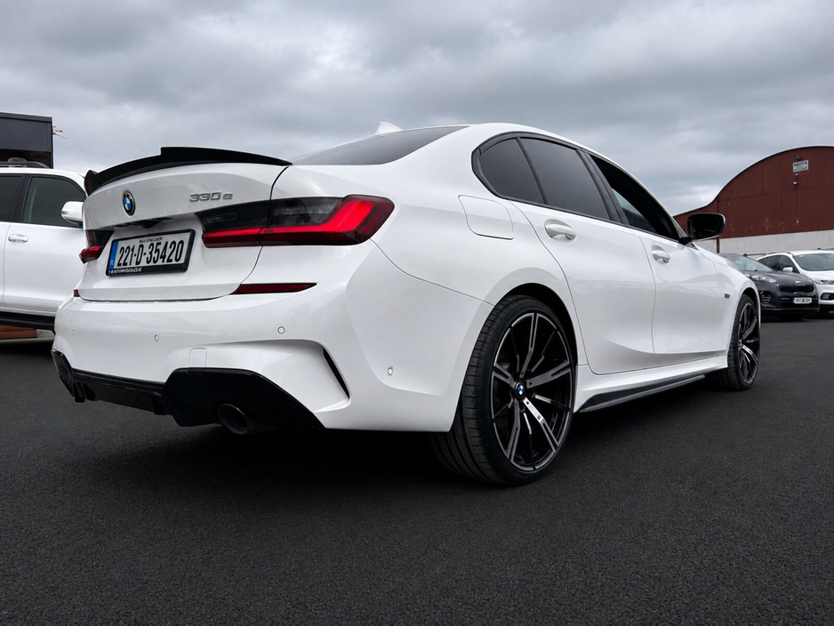2022 BMW 3 Series 2L Petrol Plug-in Hybrid For Sale Images