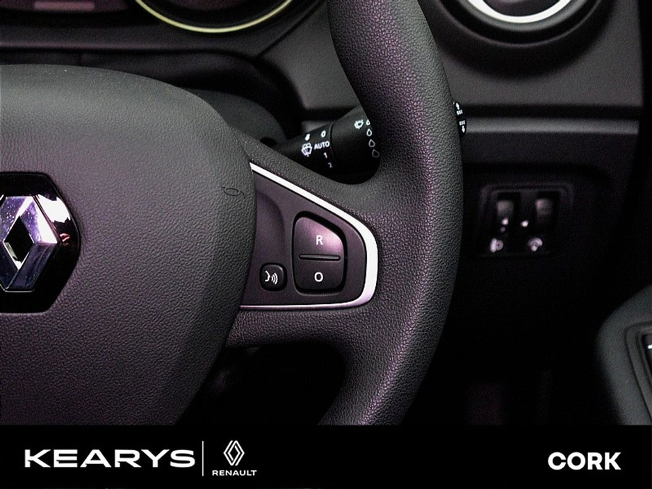 Renault Captur Play TCe 90 — thumbnail 17