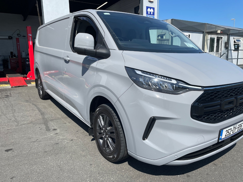 2025 Ford Transit Custom 2L Diesel For Sale Images