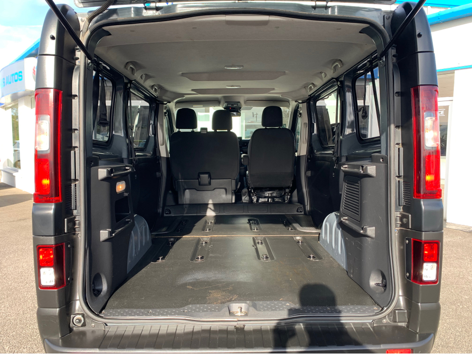 2023 Renault Trafic 2.0L Diesel For Sale Images