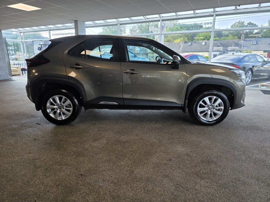 2024 Toyota Yaris Cross 1.5L Petrol Hybrid For Sale Images