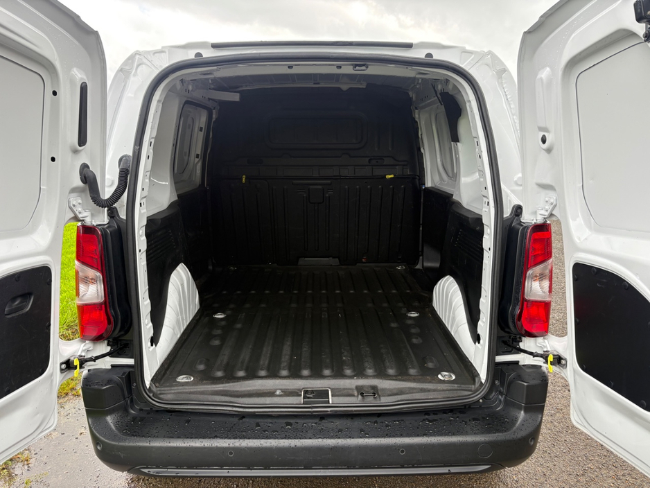 2023 Peugeot Partner 1.5L Diesel For Sale Images