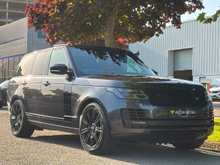 Land Rover Range Rover WESTMINSTER P400E BLACK PACK
